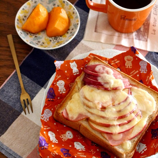 朝ごはん＊りんごとハム乗せトースト、朝のバタバタ・・