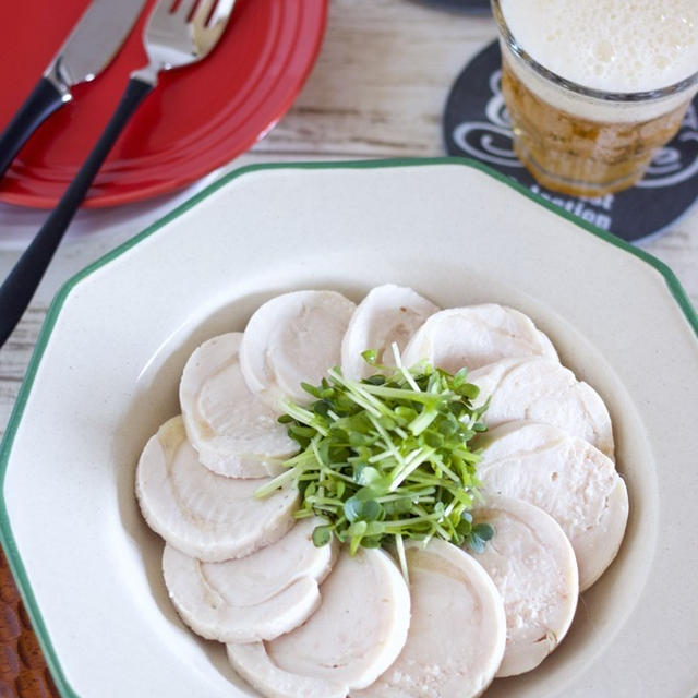 【メシ通連載】カノジョとつくる満腹レシピ！ 料理研究家 Yuu＊の鍋ひとつで「しっとり柔らか♪ 鶏ハム」