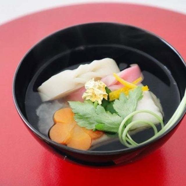 オススメ‼︎ ＼注ぐだけで料亭の味／ と わが家のシンプル雑煮。