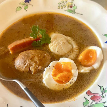 ホタテのレトルトカレー