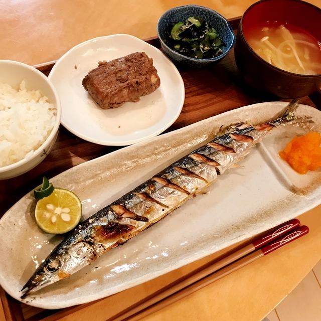 秋刀魚定食！一番人気は肉巻き高野豆腐でした〜