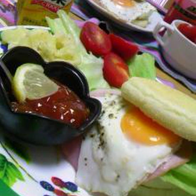超熟イングリッシュマフィンとめんつゆワサビのポテトサラダ