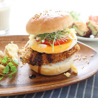 （主食レシピ）ジューシーなすフライバーガー
