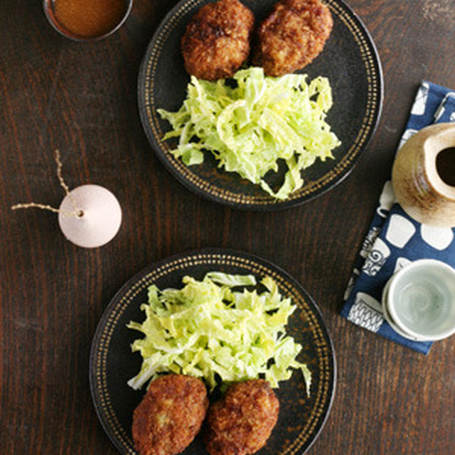 ＜ひかり味噌レシピ・冬＞白菜の味噌メンチカツ　白菜サラダ添え