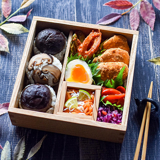 11/20 トムヤムチキンと椎茸おにぎり弁当♪