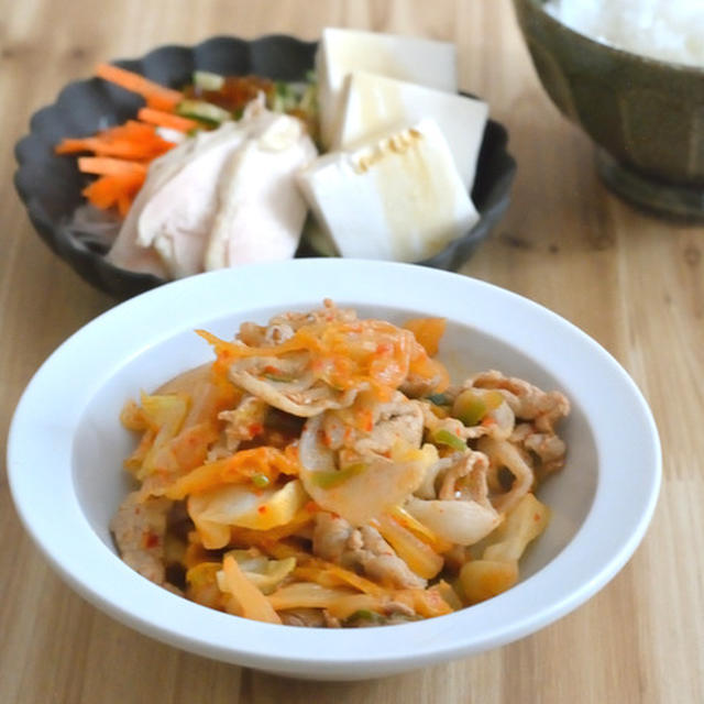 豚キムチキャベツ炒め、玉ドレの晩ごはん。