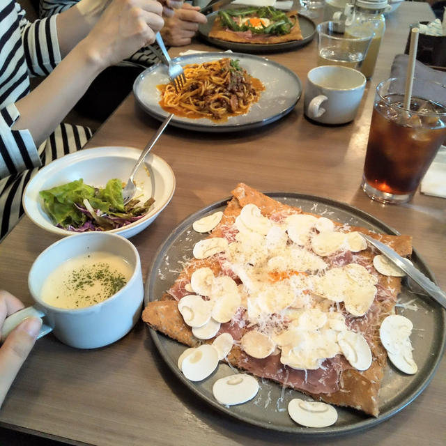 久しぶりのお友達と☆ハース恵比寿店でガレットランチしたよ