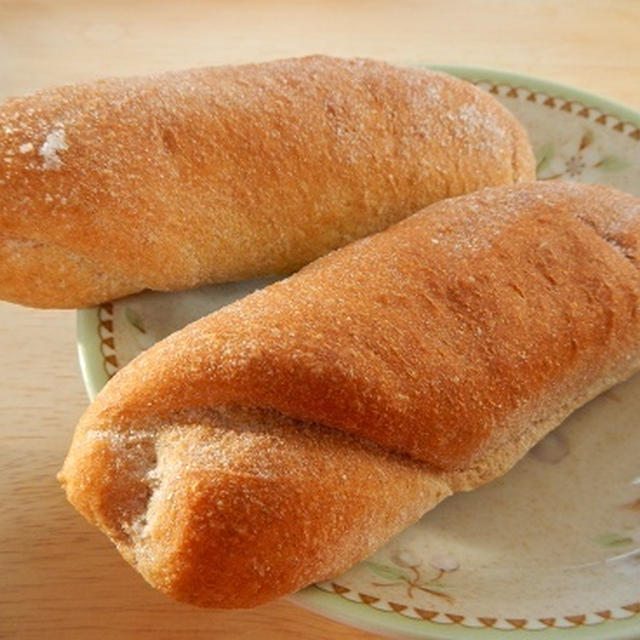 低糖質パンでサンドイッチ