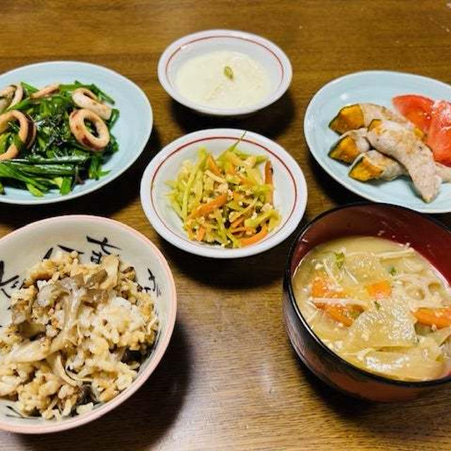 いかとにら炒め物定食