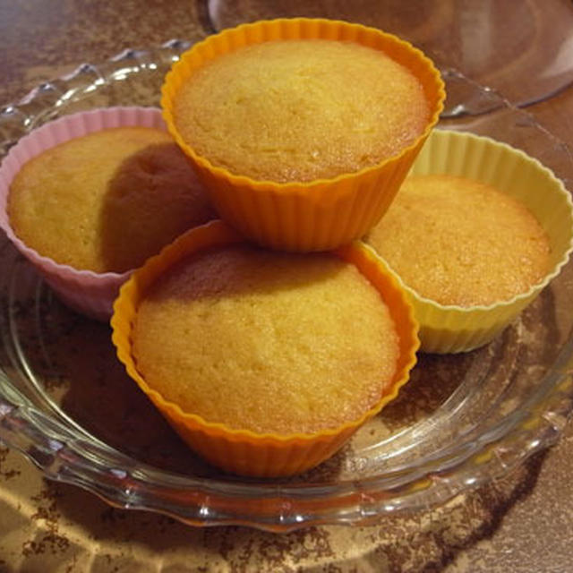 プレーンカップケーキ