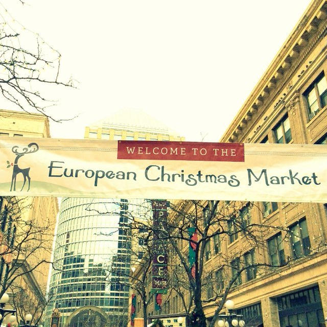 European Market and Tree Lightingヨーロッパマーケットとツリー点灯