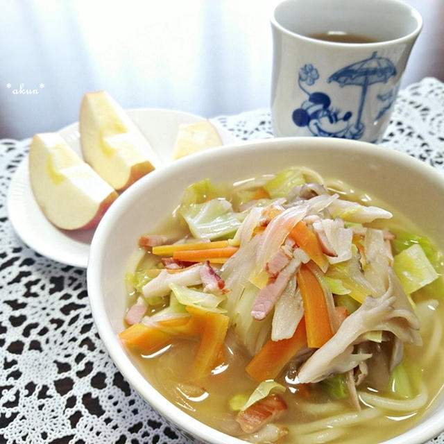 残り野菜でスープパスタの朝ごはん　と　元気です＾＾