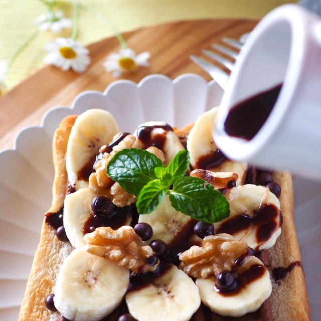 板チョコで出来る＊バナナとくるみのチョコトースト