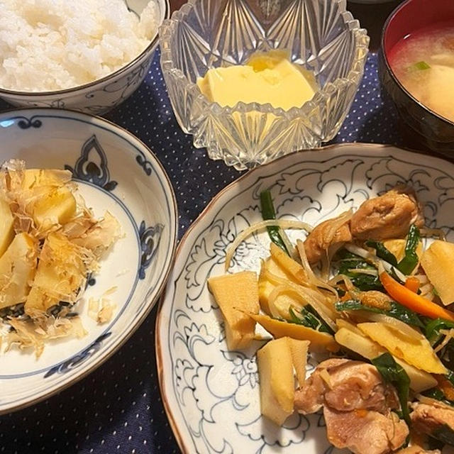 ママが怖すぎです💦＆鶏もも肉とニラ、モヤシ炒め