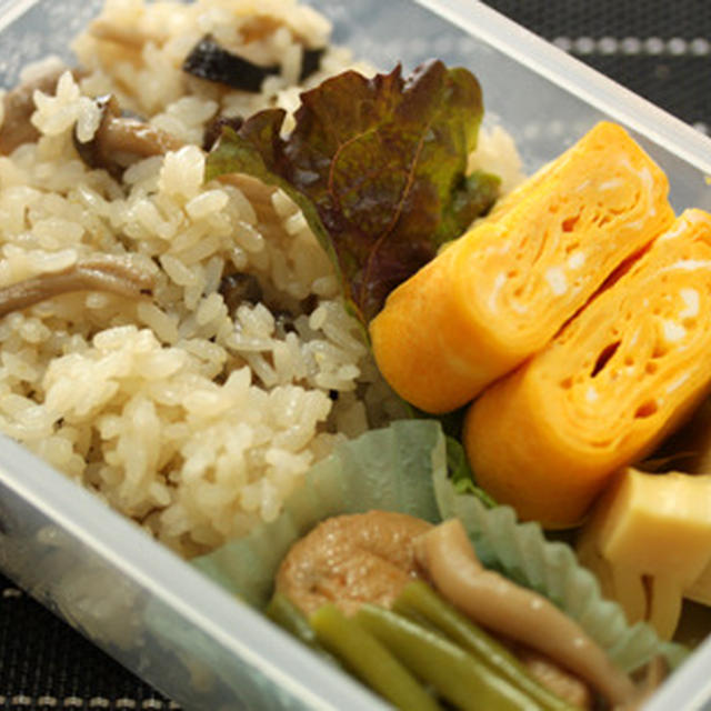 4/25 きのこ炊き込みご飯弁当