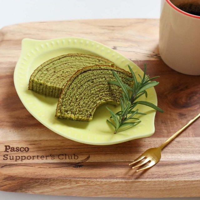 ＊【Pasco】国産小麦の宇治抹茶バウムとオリジナルカッティングボード＊