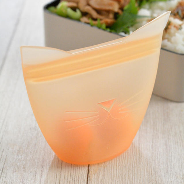 お弁当のフルーツ入れによいベビースナック。