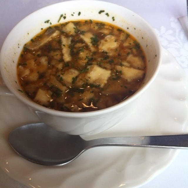 老舗レストランにて娘とランチ