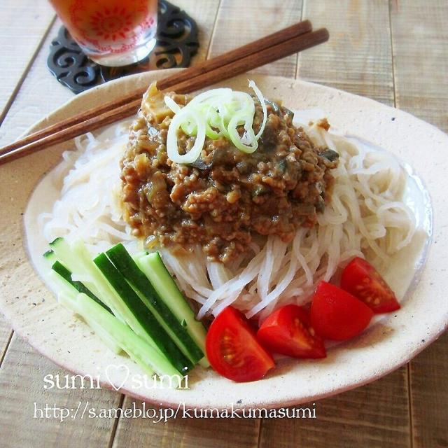 夏の常備菜♡甘辛肉味噌でジャージャー冷麺風