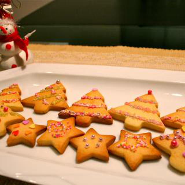 プチプレゼントのクリスマスツリークッキー