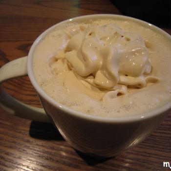 starbucksのコーヒー＆クリームラテ