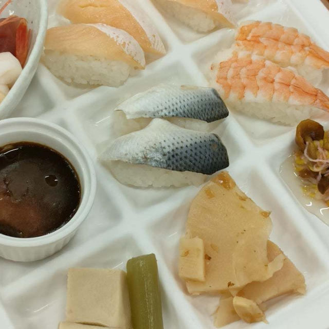 美味しいご飯と卓球と