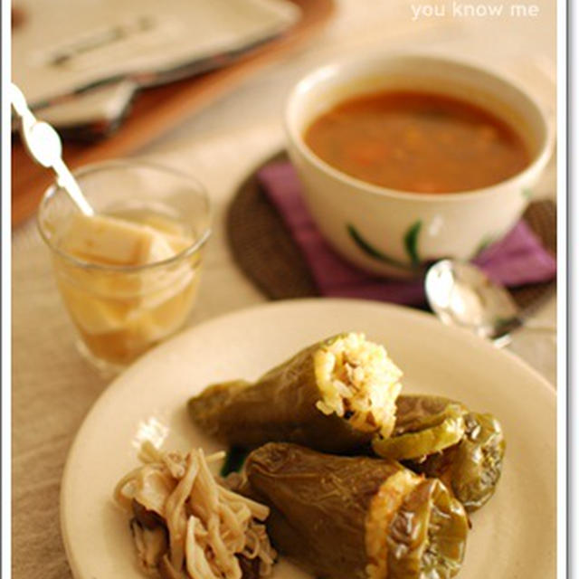 きのこご飯を詰めたまるごとピーマン焼き　