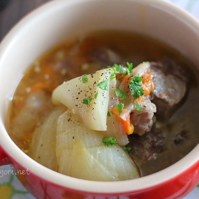 簡単でおいしすぎる【ラム肉の野菜煮】レシピ｜トマトと玉ねぎの水分で無水調理