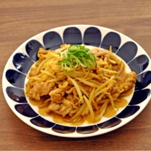 野菜高騰時の強い味方〝もやし〟のスゴイところ3つと、豚こまともやしの和風カレー炒め