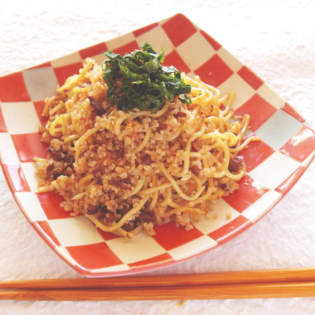 梅キヌア焼きそば