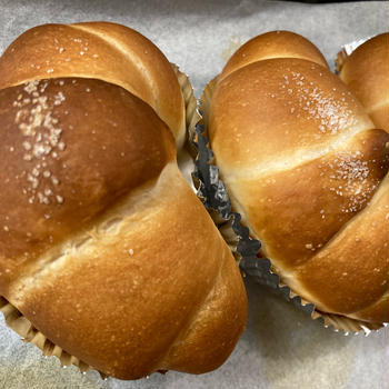 塩バターロールと晩ご飯(竹の子味噌煮)