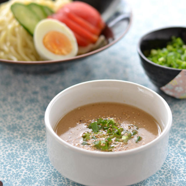 暑い日のごはんに-豚ひき白ねり胡麻だれつけ麺。*スパイスブログ