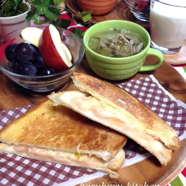 タラモサンドde朝ごはん♡…指摘とこんな風に言う？