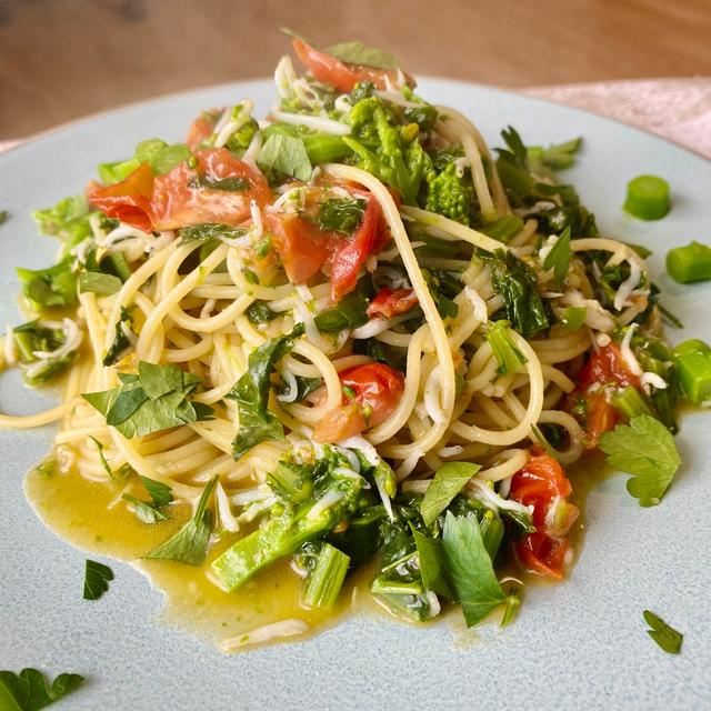 春を先取り！菜の花としらすの大人のパスタ 