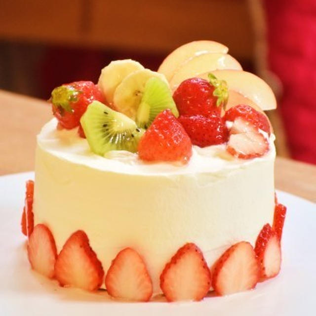 １２センチ型のデコレーションケーキ By Sumaeriさん レシピブログ 料理ブログのレシピ満載