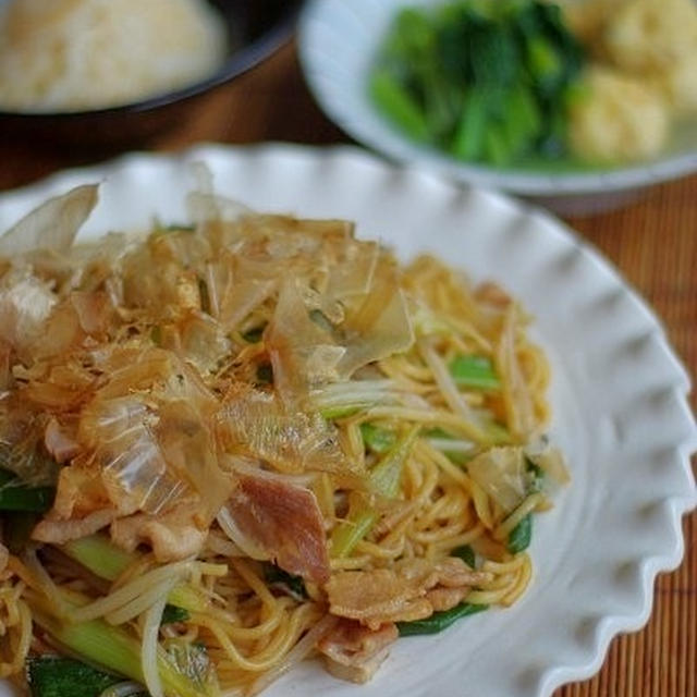 急に食べたくなる・・焼きそば、のお献立。