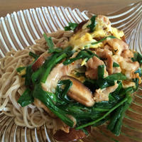 ニラ玉お肉ののっけ麺