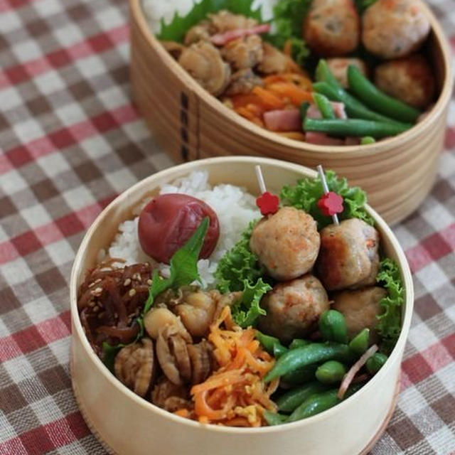 れんこん入り鶏団子　☆　花壇の里芋♪