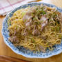 柚子こしょうが決め手の『ネギ塩豚バラ焼きそば』  ※テレビ紹介レシピ