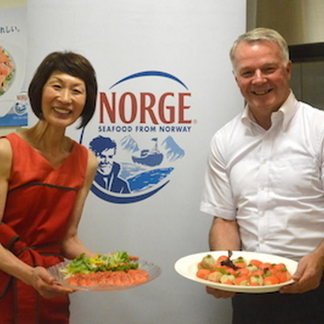 ノルウェーサーモン　クッキングイベント 　生で空輸　フレッシュで美味　様々な食材との相性バッチリ