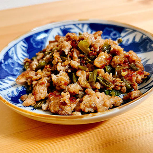 酸豆角炒肉末（ササゲの漬物と豚ひき肉の炒めもの）→卵焼き