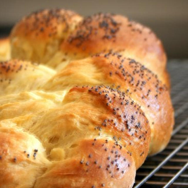 Braided Brioche三つ編みブリオッシュ