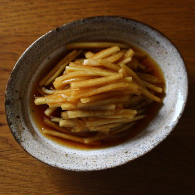 大根の皮の醤油漬け
