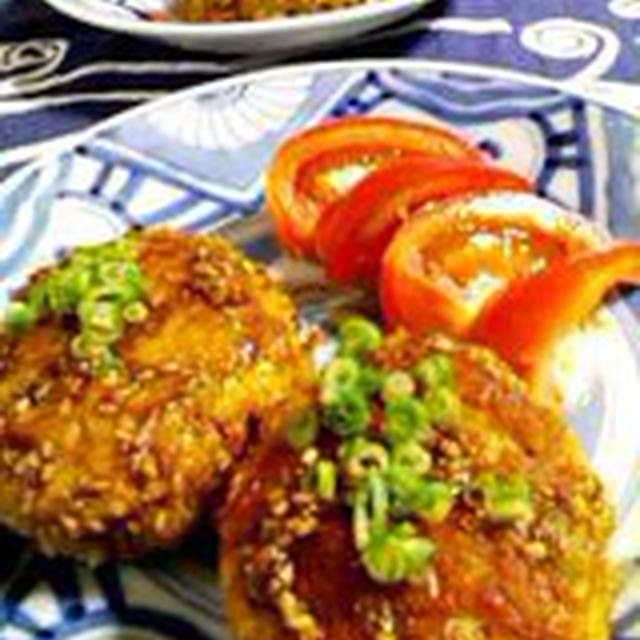 「鶏肉と豆腐のふわふわハンバーグ」
