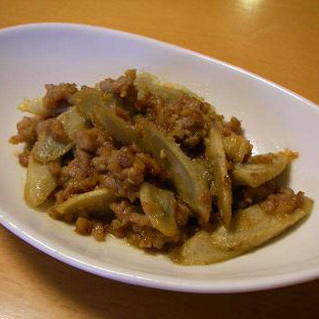 ご飯を食べすぎちゃう　ごぼうの肉みそ炒め