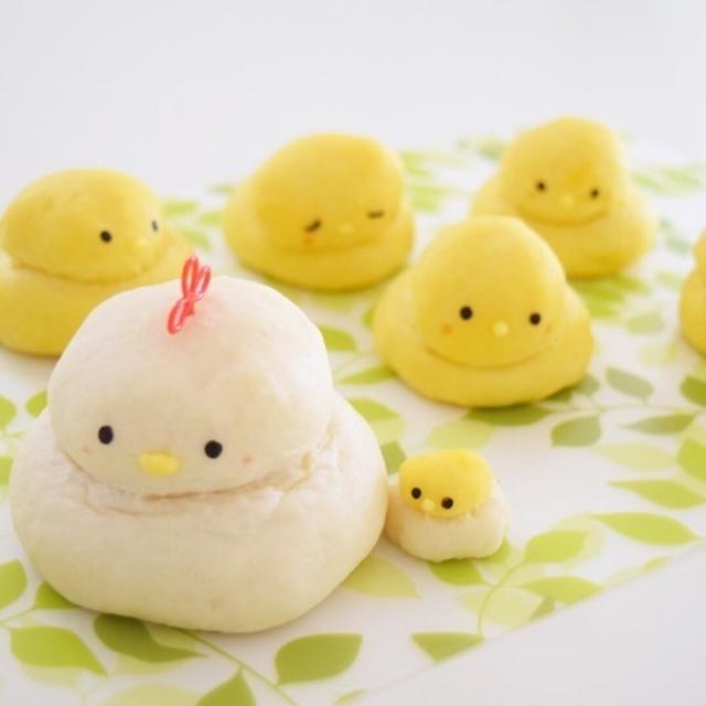 簡単成形♪ニワトリの親子パン。