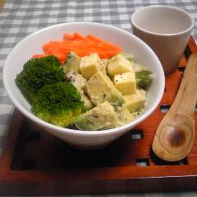 ２行レシピ☆アボカドチーズ丼with豆乳ごまソース