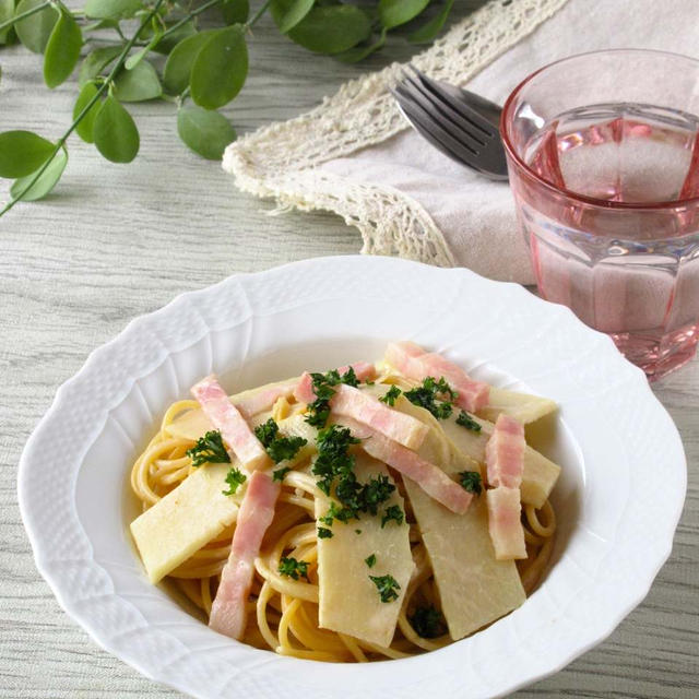 フライパン1つ。簡単すぎ旬の和風パスタ♪生クリームなし。たけのこベーコン味噌クリームパスタ。