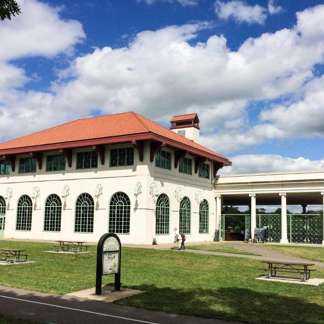 Como Dockside湖畔で豪快シーフードランチ