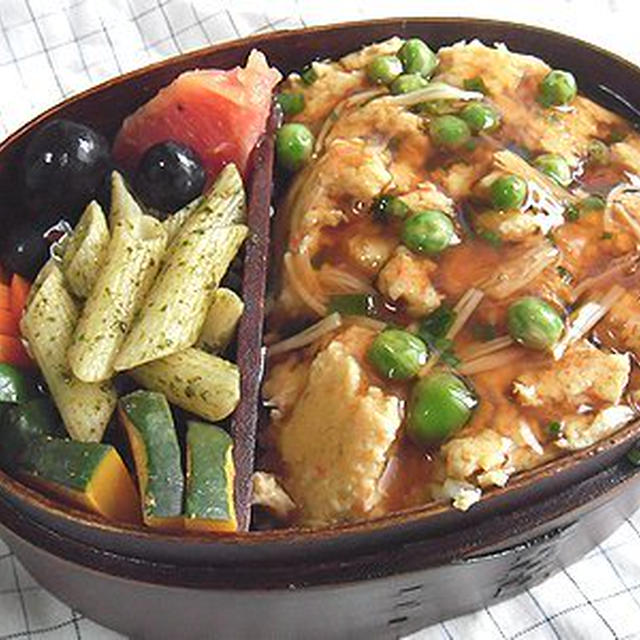 かに玉弁当と豚のしょうが焼き